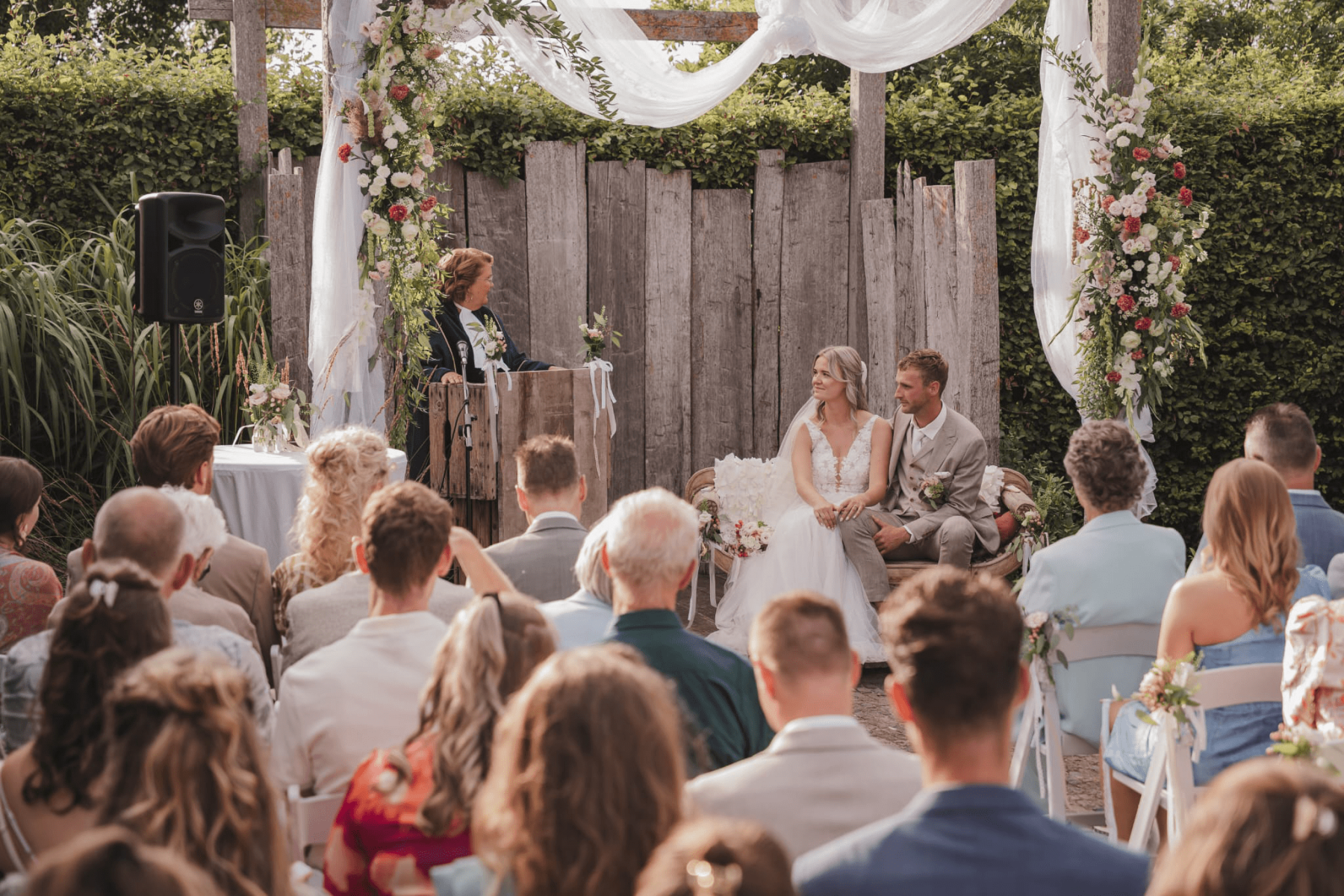 Spreker, Babs, trouwambtenaar gemeente Schagen